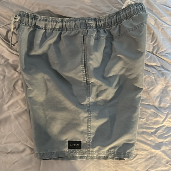 Ripcurl shorts - Picture 4 of 5